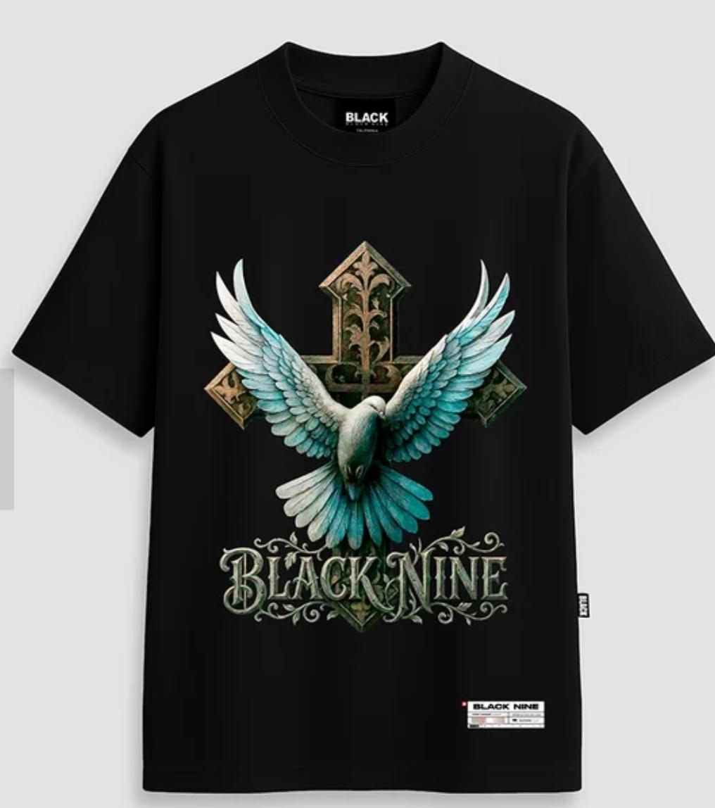 Camiseta Black Nine - Pomba na cruz