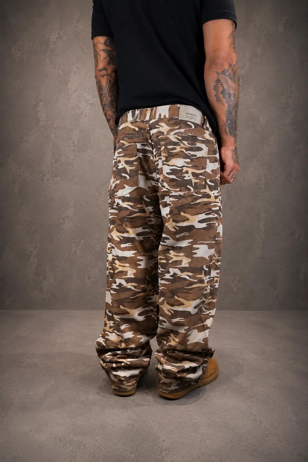 Calça Jeans Baggy Camuflada marrom