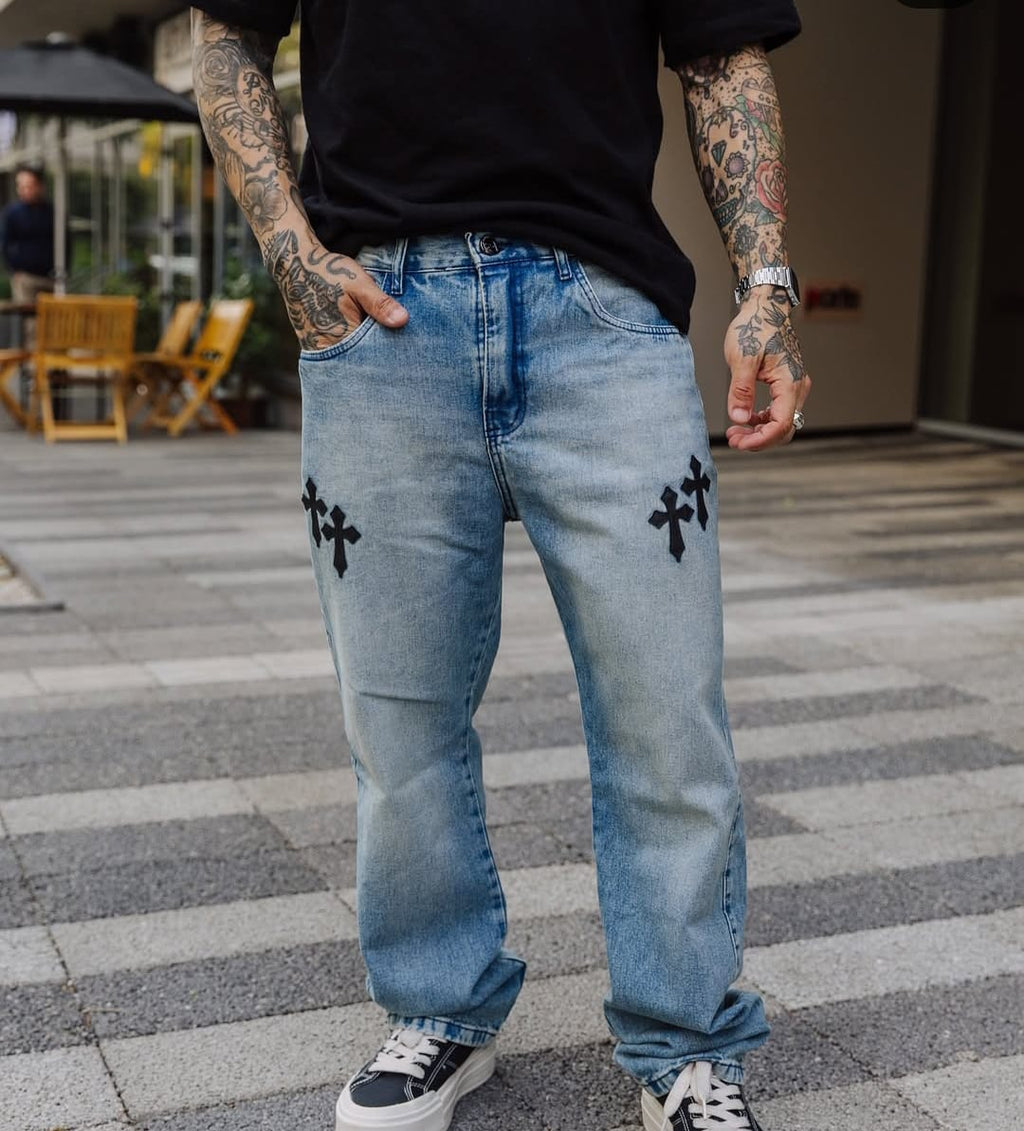 Calça Jeans Baggy Vintage Cruz Bordada - Preta