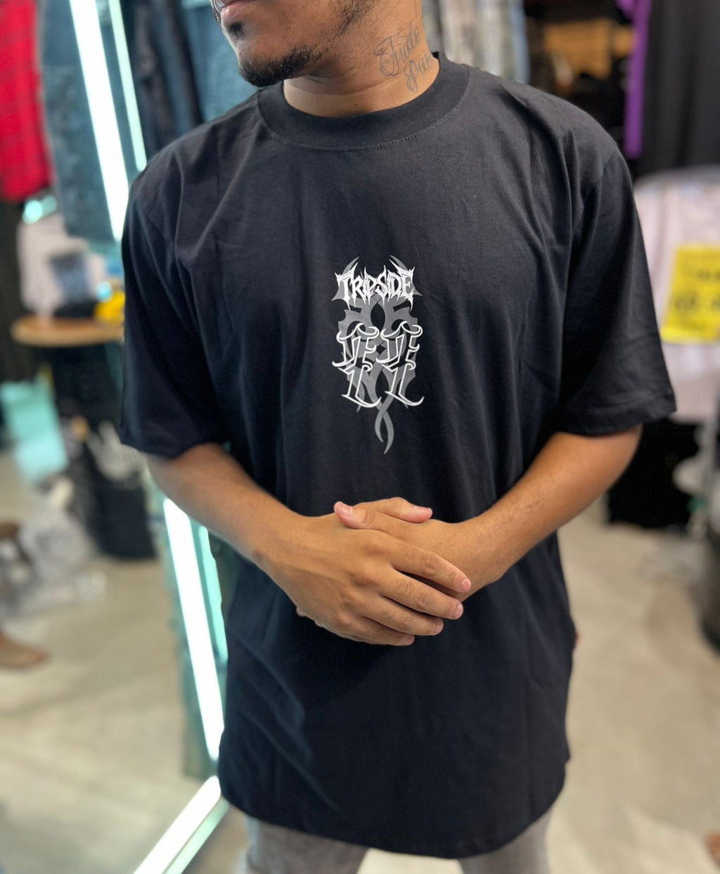 Camiseta Tripside Tribal- Preta