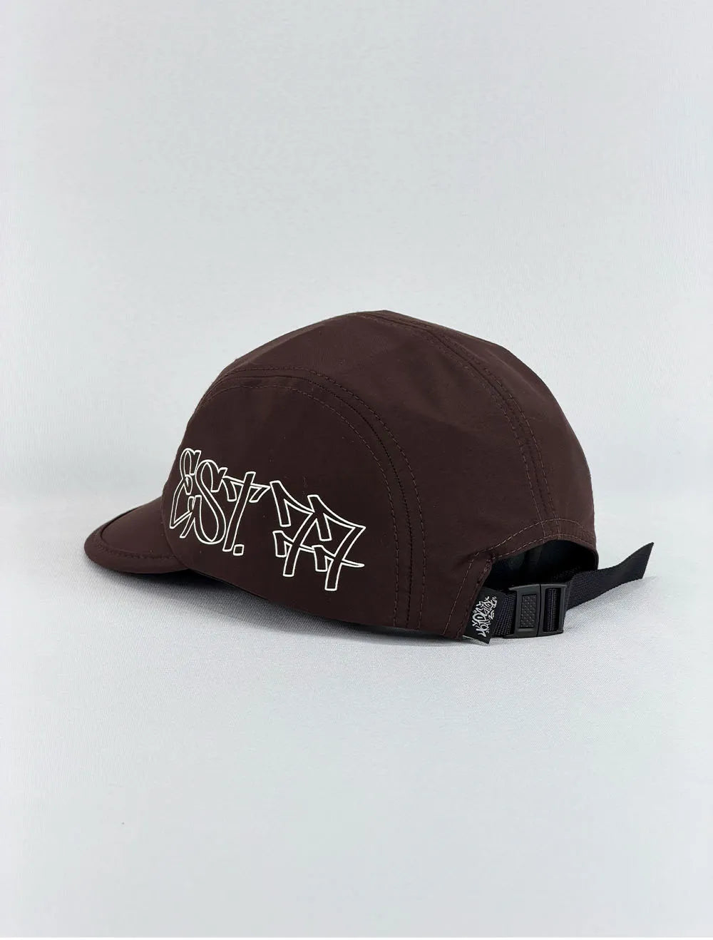 Boné 5 Five Panel Aba Curta Trip Side New Street CS - Marrom - Aba Flexível