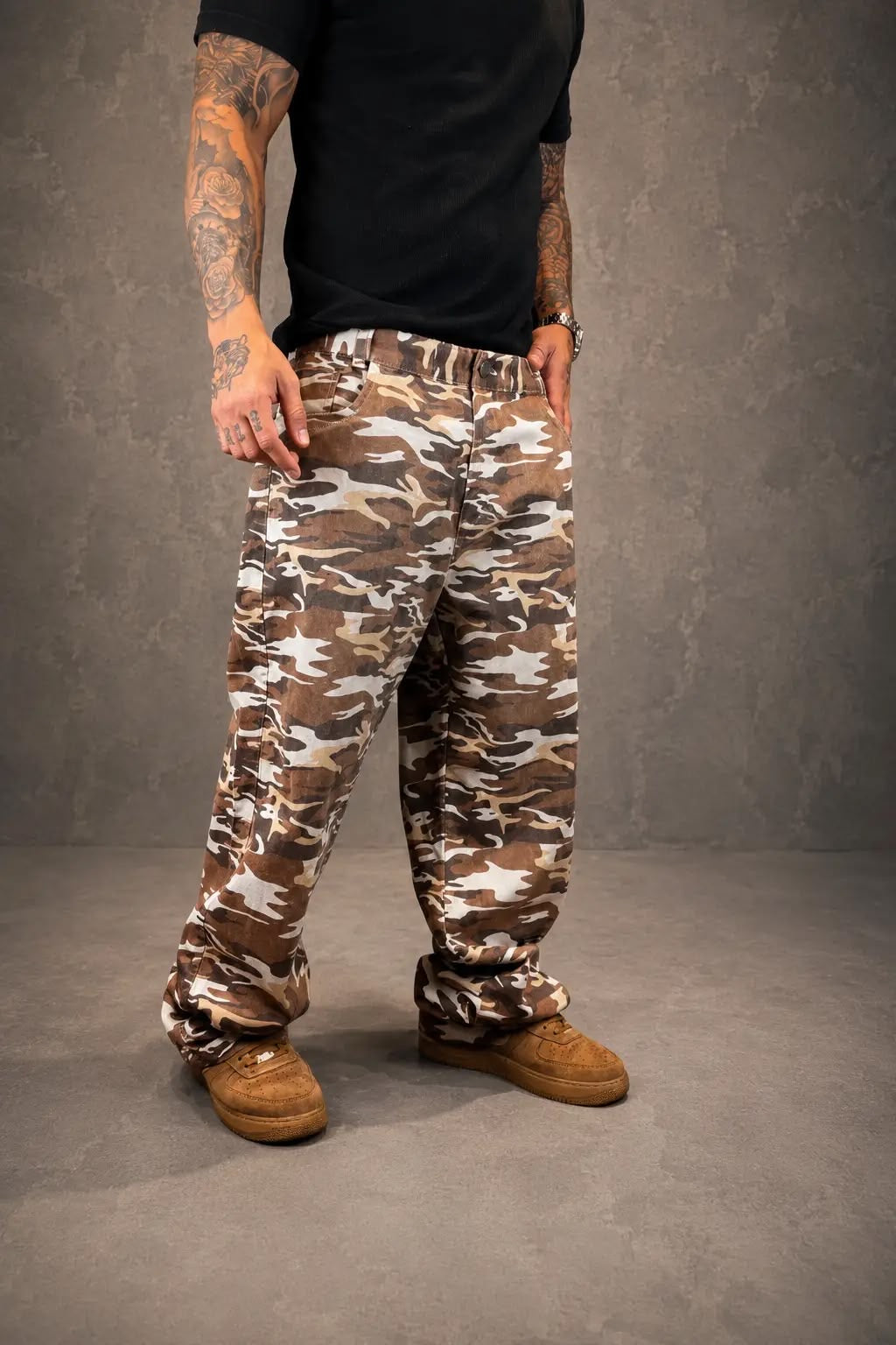 Calça Jeans Baggy Camuflada marrom