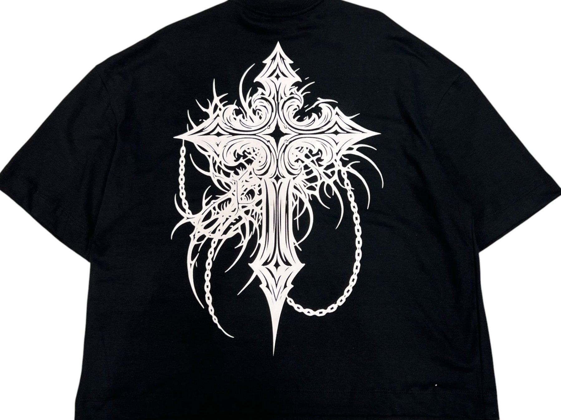 Camiseta Over Box Trip Side "Cruz Na Corrente - Preta